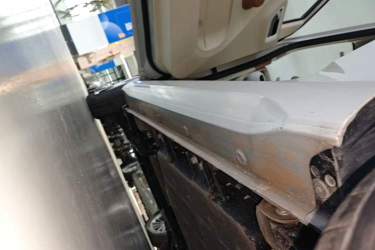 Used Wuling Hongguang MINIEV 2024 3rd Generation 215km Youth Edition Left Side Sill