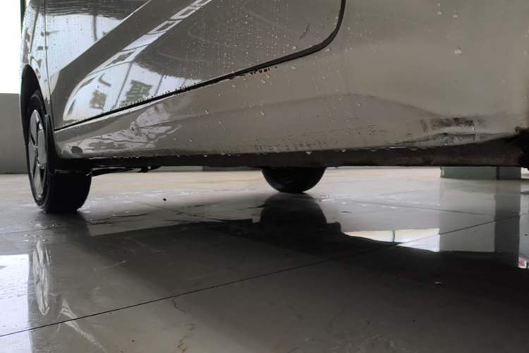 Used Wuling Hongguang MINIEV 2024 3rd Generation 215km Advanced Version Left Side Sill