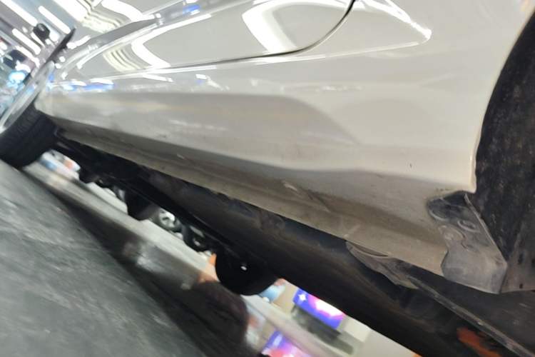 Used Wuling Hongguang MINIEV 2024 3rd Generation 215km Youth Edition Left Side Sill