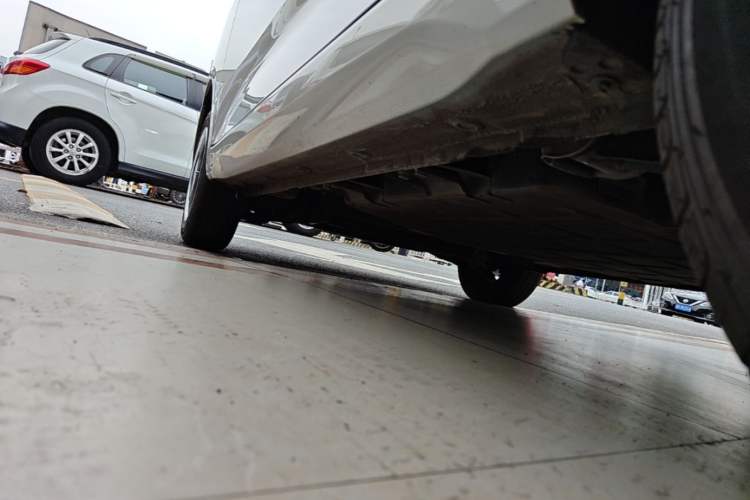 Used Wuling Hongguang MINIEV 2024 3rd Generation 215km Youth Edition Left Side Sill