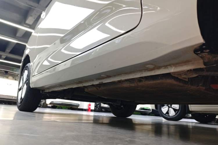 Used Wuling Hongguang MINIEV 2024 3rd Generation 215km Advanced Version Left Side Sill
