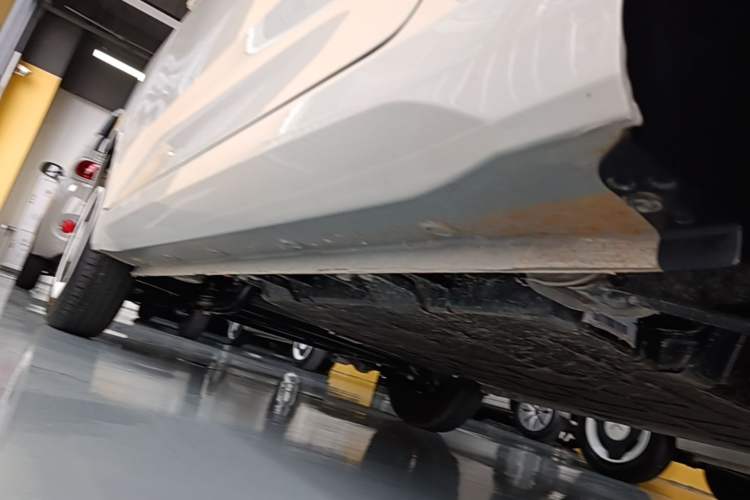 Used Wuling Hongguang MINIEV 2024 3rd Generation 215km Youth Edition Left Side Sill