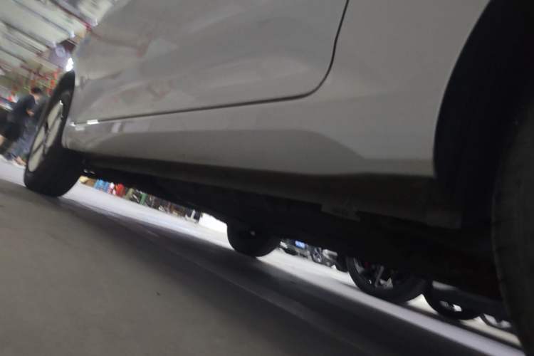 Used Wuling Hongguang MINIEV 2024 3rd Generation 215km Advanced Version Left Side Sill