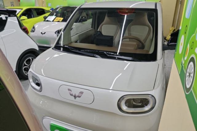 Ojetý Wuling Hongguang MINIEV 2024 3rd Generation 215km Youth Edition