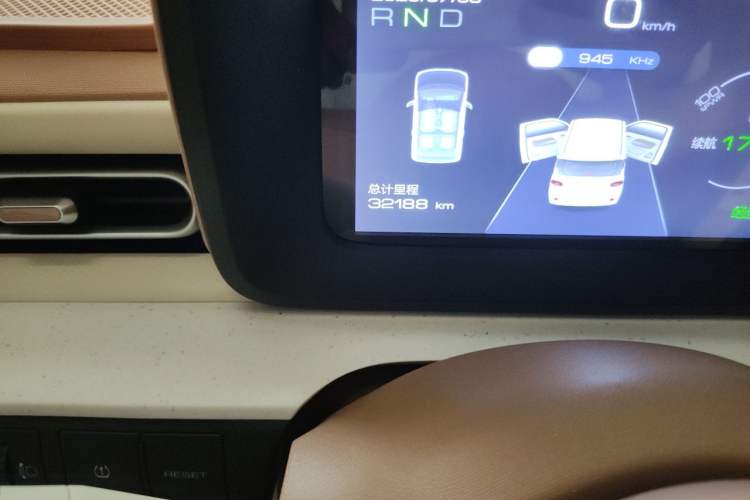 Used Wuling Hongguang MINIEV 2024 3rd Generation 215km Youth Edition Odometer Close Up