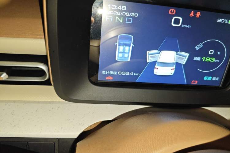 Used Wuling Hongguang MINIEV 2024 3rd Generation 215km Youth Edition Odometer Close Up