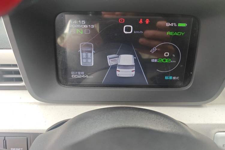 Used Wuling Hongguang MINIEV 2024 3rd Generation 215km Advanced Version Odometer Close Up