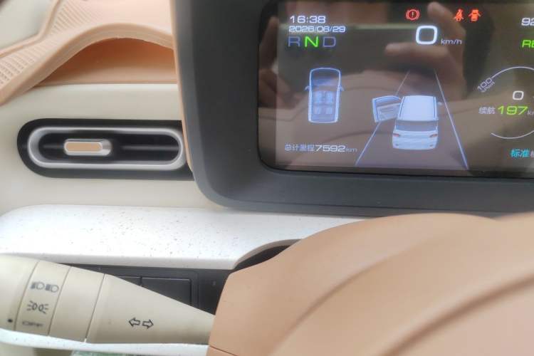 Used Wuling Hongguang MINIEV 2024 3rd Generation 215km Youth Edition Odometer Close Up
