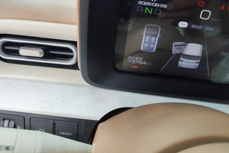 Used Wuling Hongguang MINIEV 2024 3rd Generation 215km Youth Edition Odometer Close Up