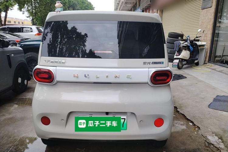 Used Wuling Hongguang MINIEV 2024 3rd Generation 215km Youth Edition Rear