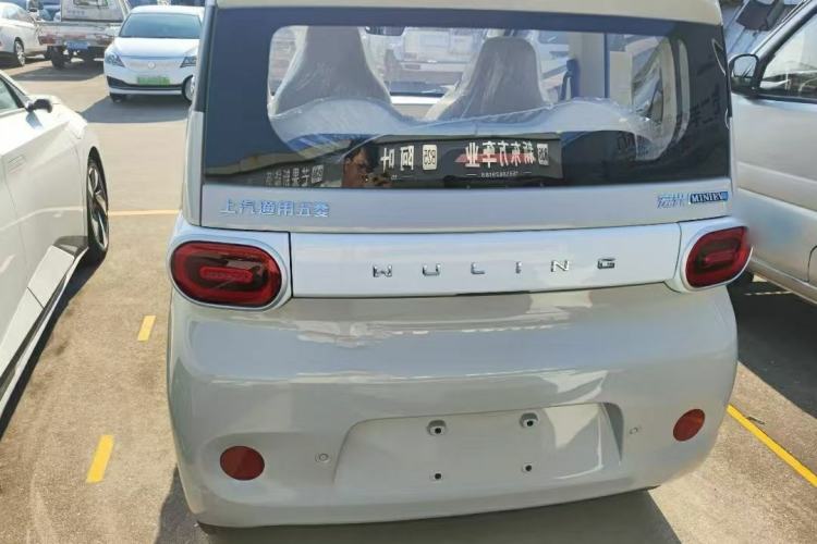 Used Wuling Hongguang MINIEV 2024 3rd Generation 215km Youth Edition Rear