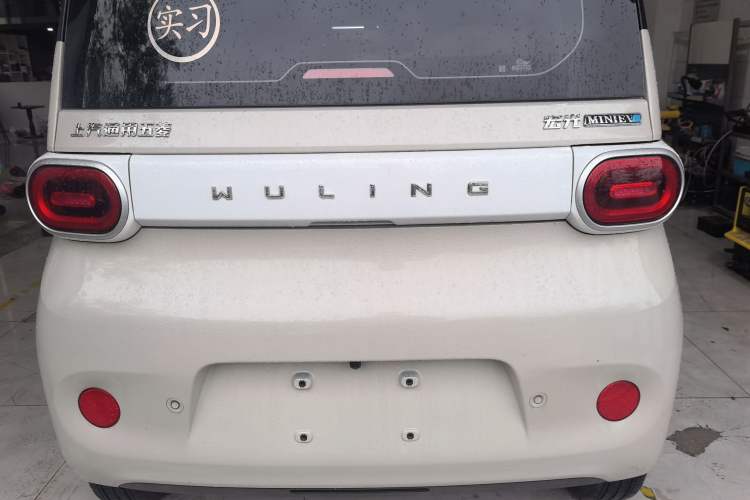 Used Wuling Hongguang MINIEV 2024 3rd Generation 215km Youth Edition Rear