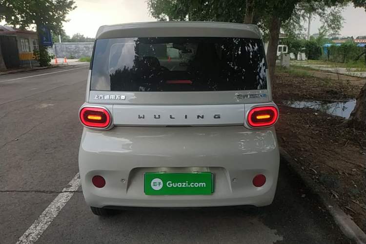 Used Wuling Hongguang MINIEV 2024 3rd Generation 215km Youth Edition Rear