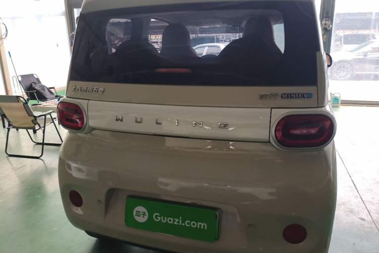 Used Wuling Hongguang MINIEV 2024 3rd Generation 215km Youth Edition Rear