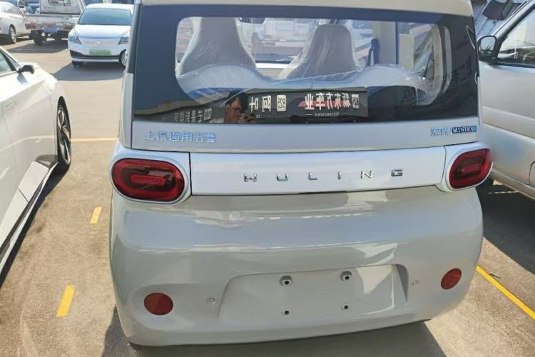 Used Wuling Hongguang MINIEV 2024 3rd Generation 215km Youth Edition Rear
