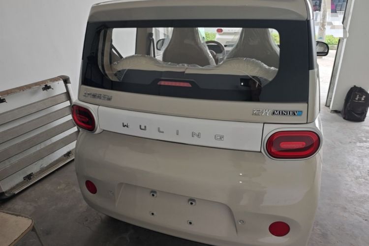 Used Wuling Hongguang MINIEV 2024 3rd Generation 215km Youth Edition Rear