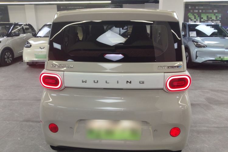 Used Wuling Hongguang MINIEV 2024 3rd Generation 215km Youth Edition Rear