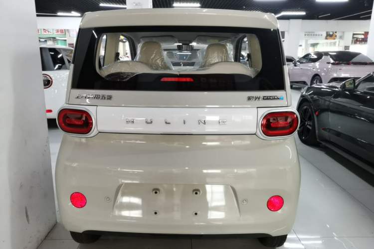Used Wuling Hongguang MINIEV 2024 3rd Generation 215km Youth Edition Rear
