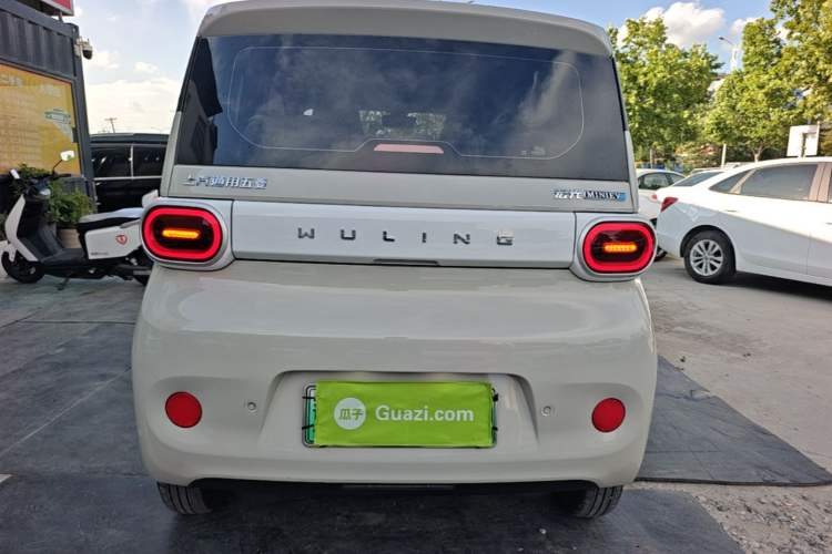 Used Wuling Hongguang MINIEV 2024 3rd Generation 215km Youth Edition Rear