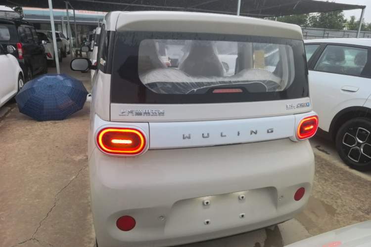 Used Wuling Hongguang MINIEV 2024 3rd Generation 215km Youth Edition Rear