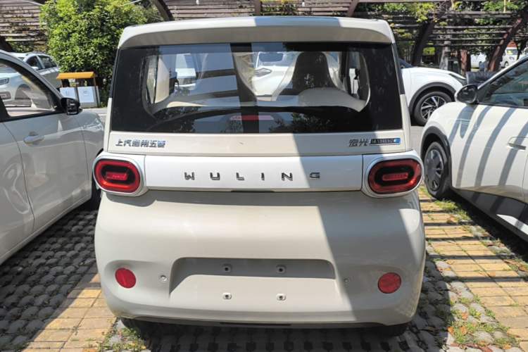 Used Wuling Hongguang MINIEV 2024 3rd Generation 215km Youth Edition Rear
