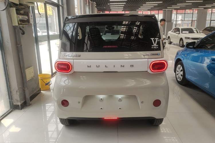 Used Wuling Hongguang MINIEV 2024 3rd Generation 215km Youth Edition Rear