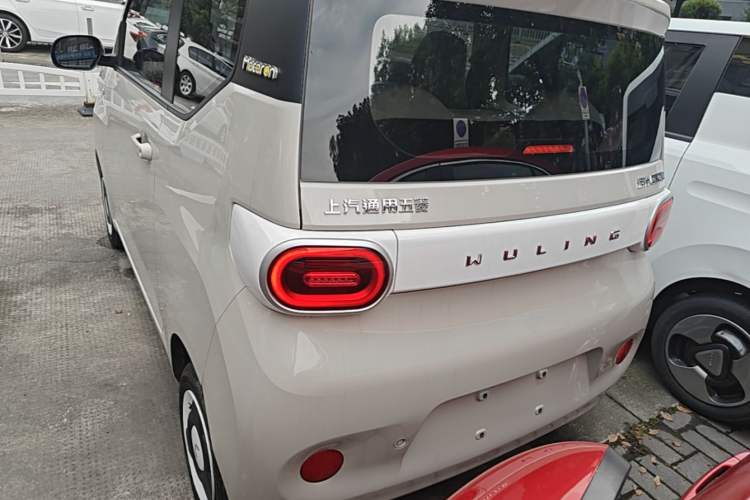 Used Wuling Hongguang MINIEV 2024 3rd Generation 215km Youth Edition Rear