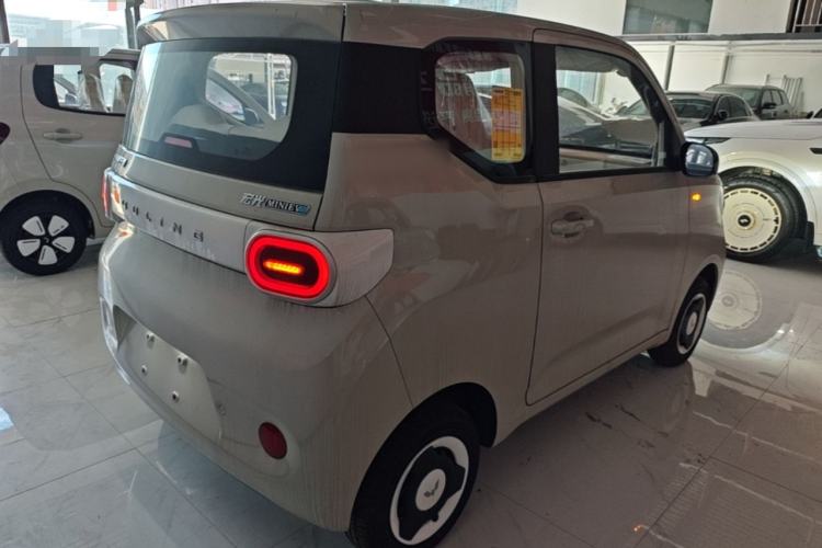 Used Wuling Hongguang MINIEV 2024 3rd Generation 215km Youth Edition Rear
