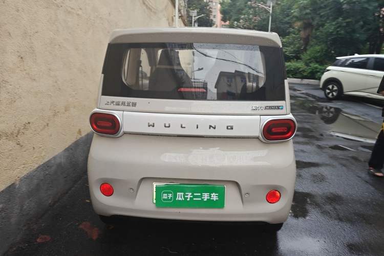 Used Wuling Hongguang MINIEV 2024 3rd Generation 215km Youth Edition Rear