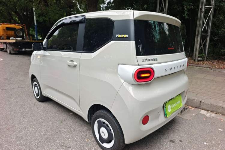Used Wuling Hongguang MINIEV 2024 3rd Generation 215km Youth Edition Rear Left 45 Deg