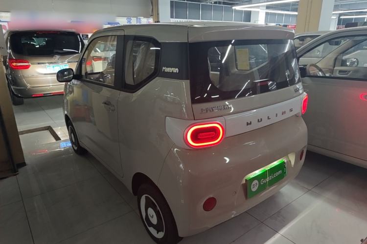 Used Wuling Hongguang MINIEV 2024 3rd Generation 215km Youth Edition Rear Left 45 Deg