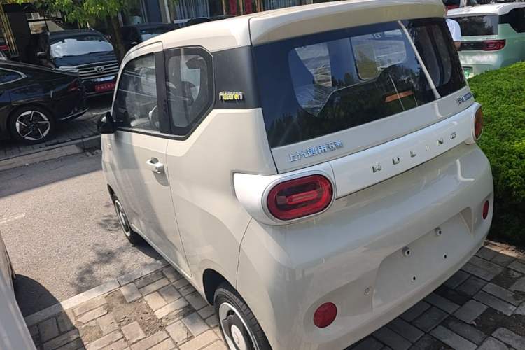 Used Wuling Hongguang MINIEV 2024 3rd Generation 215km Youth Edition Rear Left 45 Deg