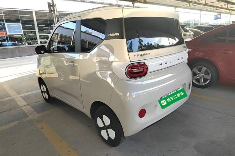 Used Wuling Hongguang MINIEV 2024 3rd Generation 215km Advanced Version Rear Left 45 Deg