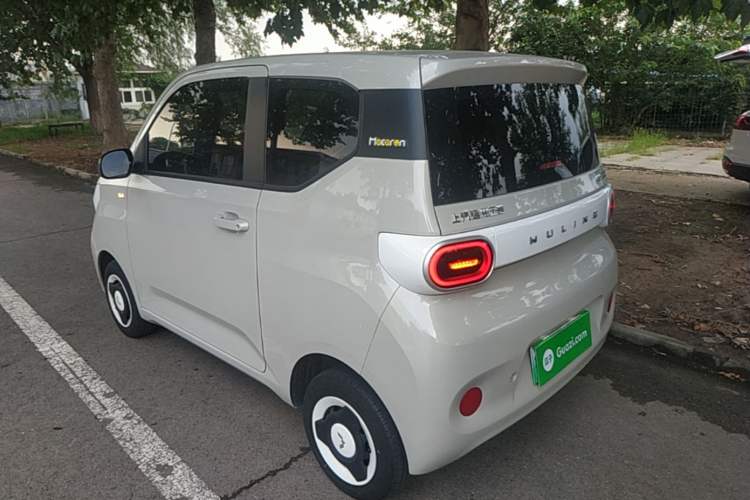 Used Wuling Hongguang MINIEV 2024 3rd Generation 215km Youth Edition Rear Left 45 Deg