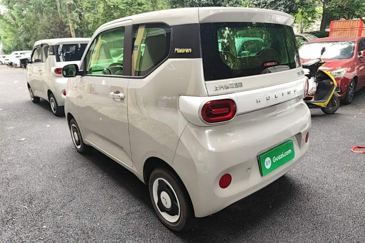 Used Wuling Hongguang MINIEV 2024 3rd Generation 215km Youth Edition Rear Left 45 Deg