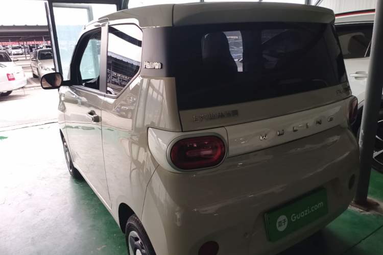 Used Wuling Hongguang MINIEV 2024 3rd Generation 215km Youth Edition Rear Left 45 Deg