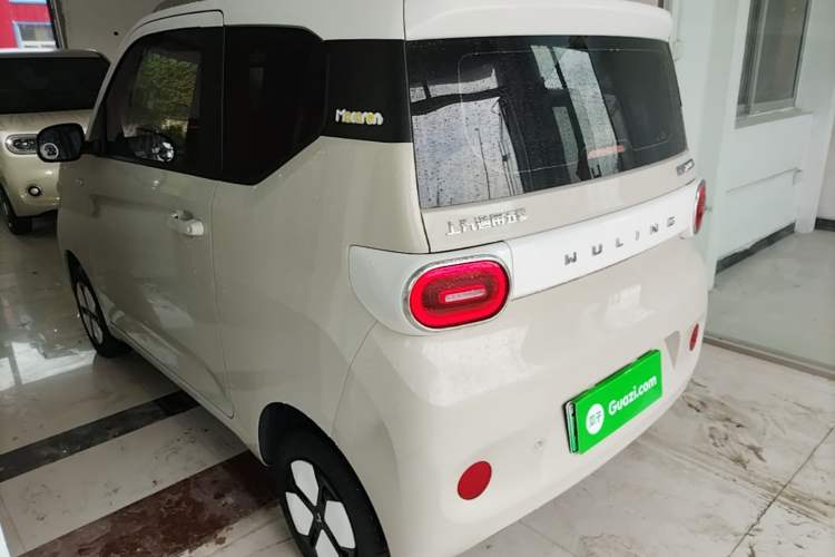 Used Wuling Hongguang MINIEV 2024 3rd Generation 215km Youth Edition Rear Left 45 Deg