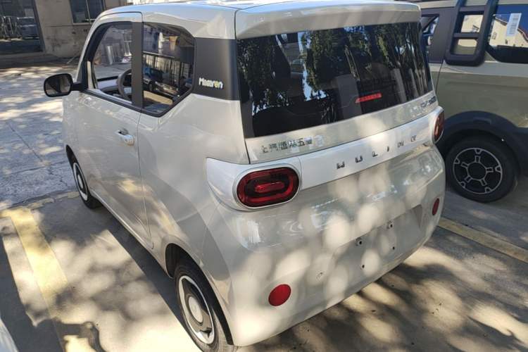 Used Wuling Hongguang MINIEV 2024 3rd Generation 215km Youth Edition Rear Left 45 Deg
