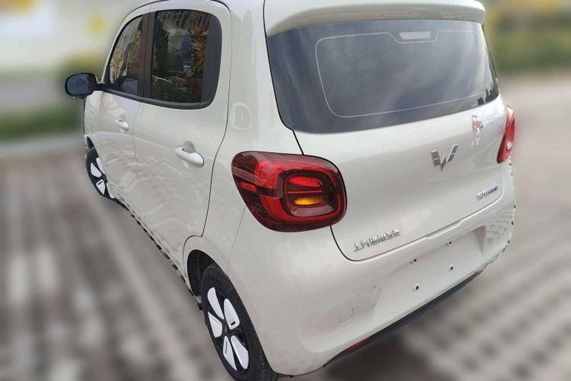 Used Wuling Hongguang MINIEV 2024 3rd Generation 215km Advanced Version Rear Left 45 Deg