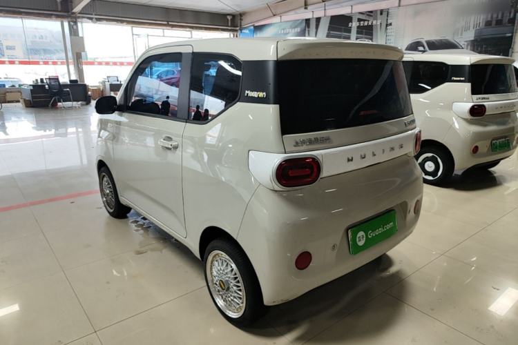 Used Wuling Hongguang MINIEV 2024 3rd Generation 215km Youth Edition Rear Left 45 Deg