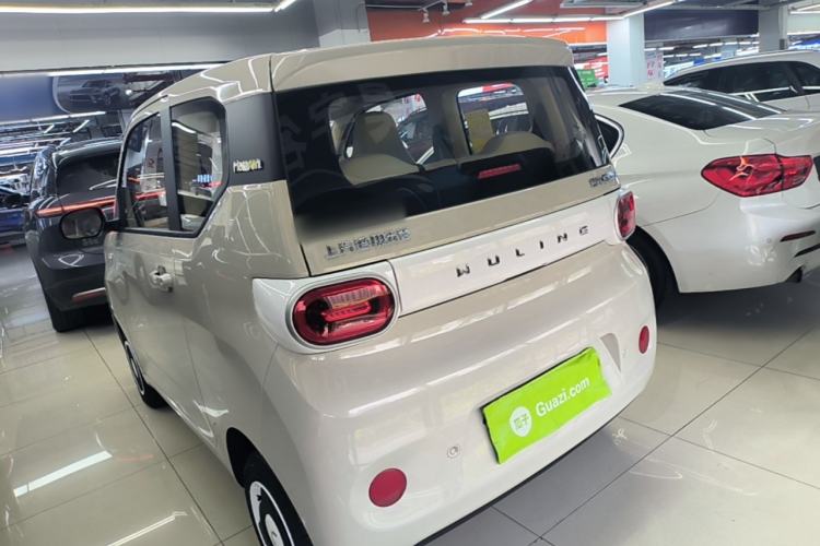 Used Wuling Hongguang MINIEV 2024 3rd Generation 215km Youth Edition Rear Left 45 Deg