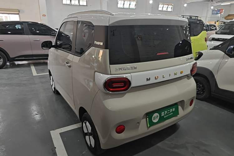 Used Wuling Hongguang MINIEV 2024 3rd Generation 215km Advanced Version Rear Left 45 Deg