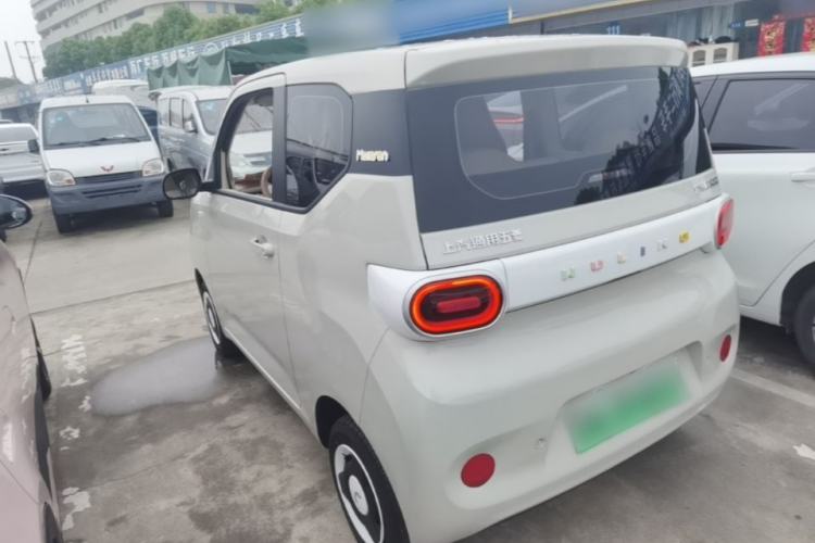 Used Wuling Hongguang MINIEV 2024 3rd Generation 215km Advanced Version Rear Left 45 Deg