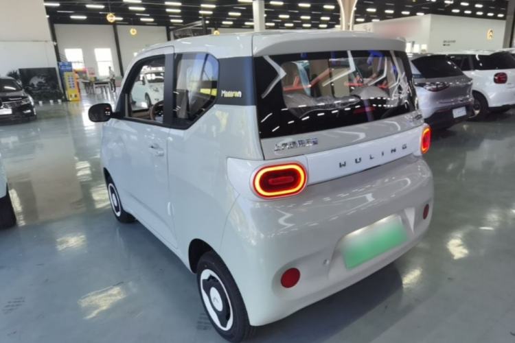 Used Wuling Hongguang MINIEV 2024 3rd Generation 215km Youth Edition Rear Left 45 Deg