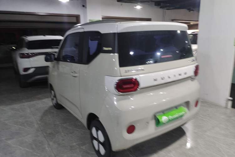 Used Wuling Hongguang MINIEV 2024 3rd Generation 215km Advanced Version Rear Left 45 Deg