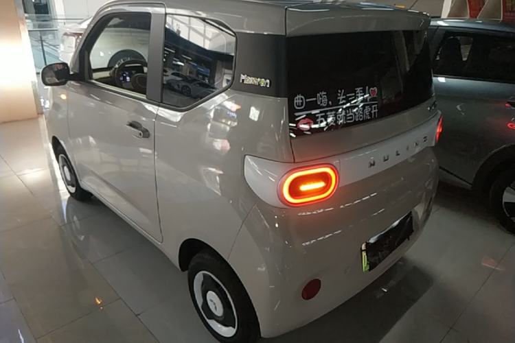 Used Wuling Hongguang MINIEV 2024 3rd Generation 215km Youth Edition Rear Left 45 Deg