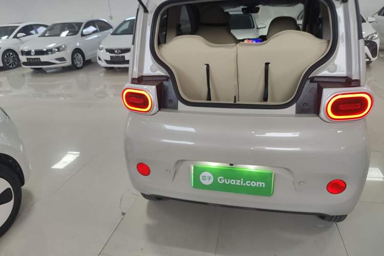 Used Wuling Hongguang MINIEV 2024 3rd Generation 215km Youth Edition Rear Left 45 Deg