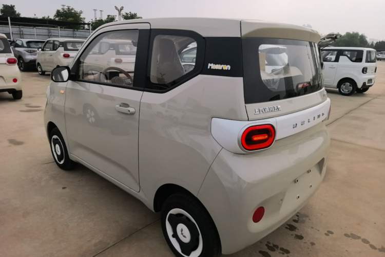 Used Wuling Hongguang MINIEV 2024 3rd Generation 215km Youth Edition Rear Left 45 Deg