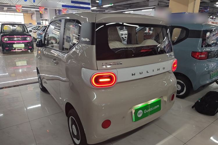 Used Wuling Hongguang MINIEV 2024 3rd Generation 215km Youth Edition Rear Left 45 Deg
