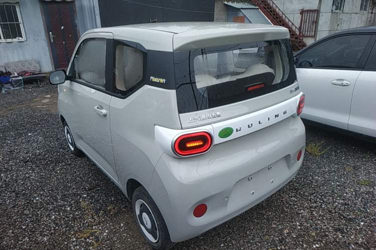 Used Wuling Hongguang MINIEV 2024 3rd Generation 215km Youth Edition Rear Left 45 Deg